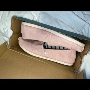Light Pink Size 9 Toms !